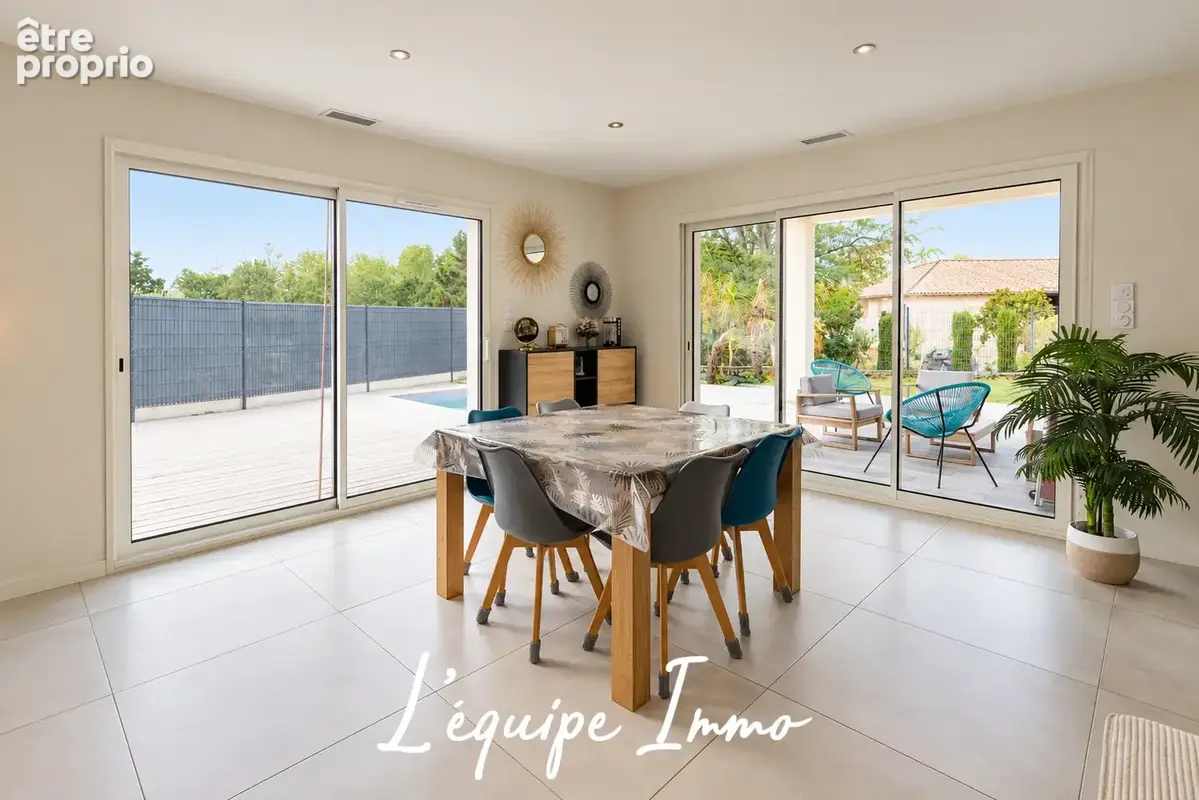 Proche centre ville, maison contemporaine de plain-pied avec piscine et garage - photo 6