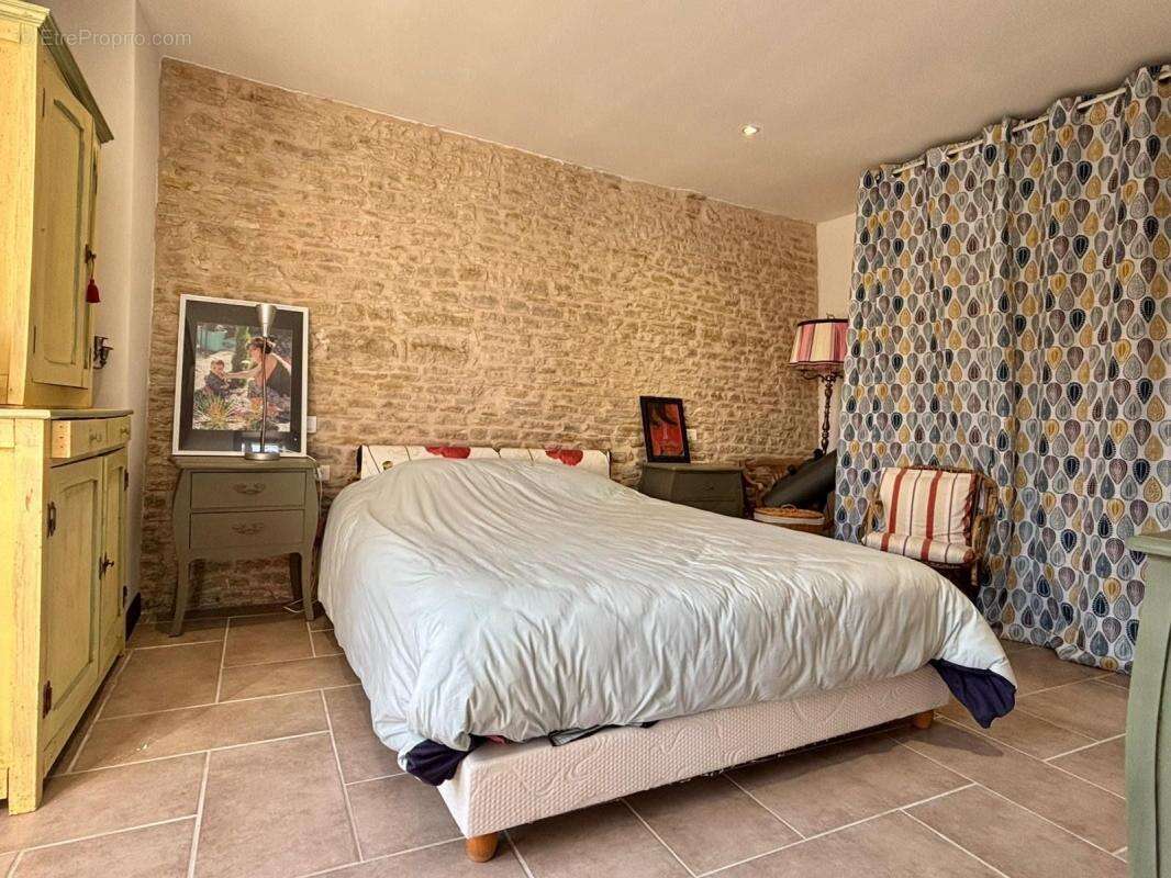 Propriété d’exception au cœur du village de Saint-Georges-d’Oléron - photo 18