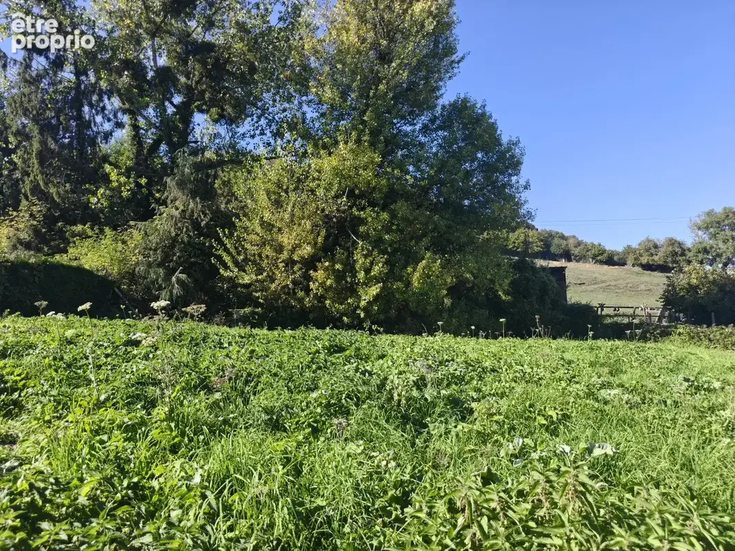 Photo Terrain à Saint-Martin-De-Bienfaite-La-Cressonniere au prix de 24 900€