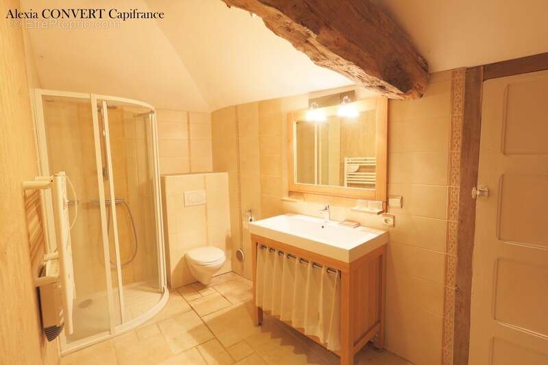 Maison à MONTREVEL-EN-BRESSE