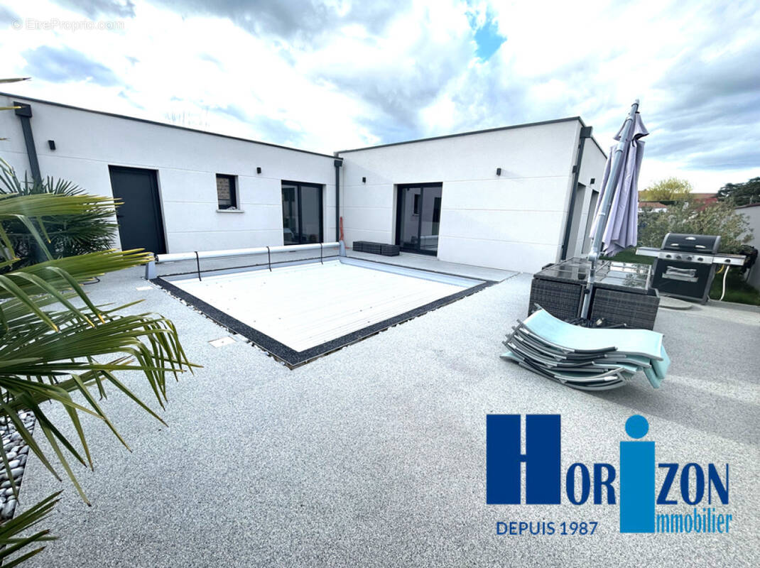 Maison à SAINT-JUST-SAINT-RAMBERT