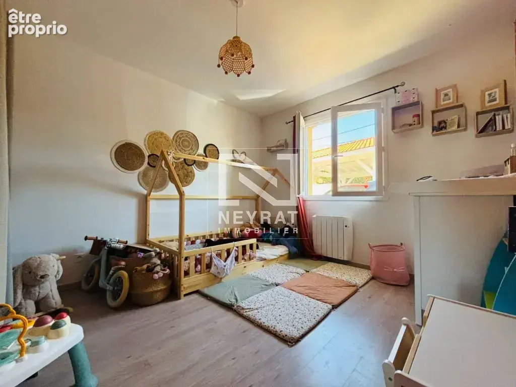 Maison individuelle Situé à Charmoy à 9 min de Blanzy , et seulement à 17 min de la gare TGV le Creusot - photo 9