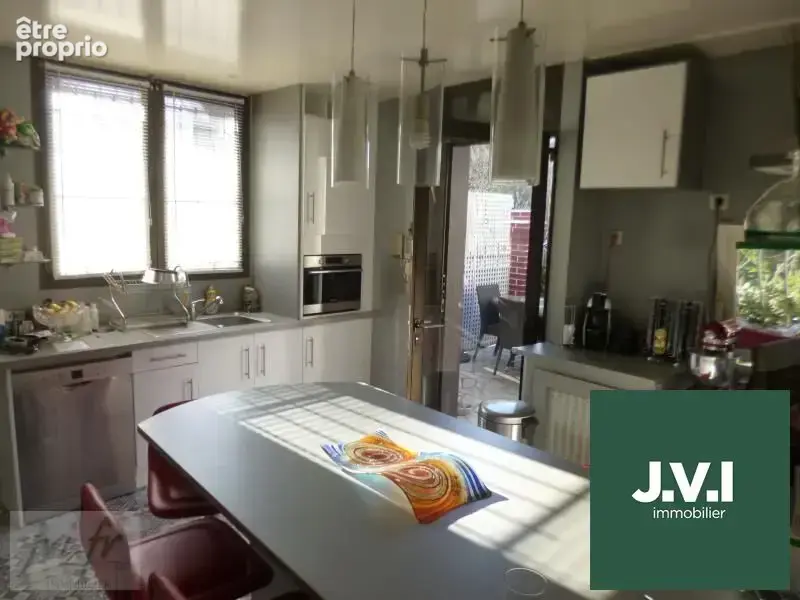 A VENDRE Maison Enghien Les Bains 7 pièces 150 m² - photo 6