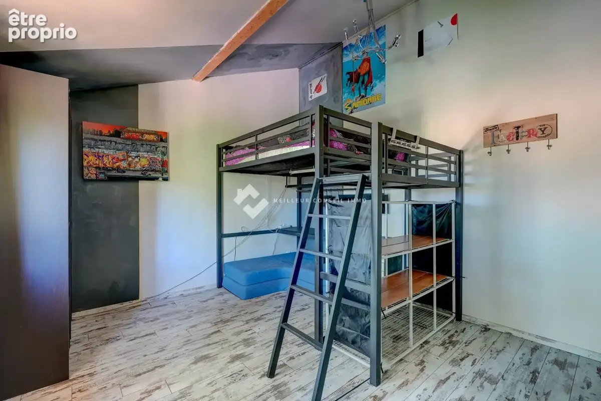 Maison 6 pièces 170 m² à vendre à Saint-Laurent-De-Mure (69720) - photo 6