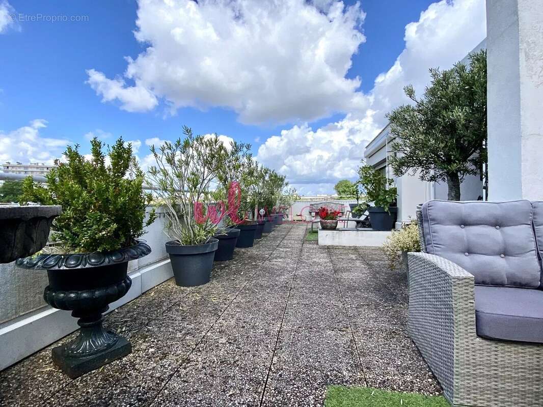 Appartement à BORDEAUX