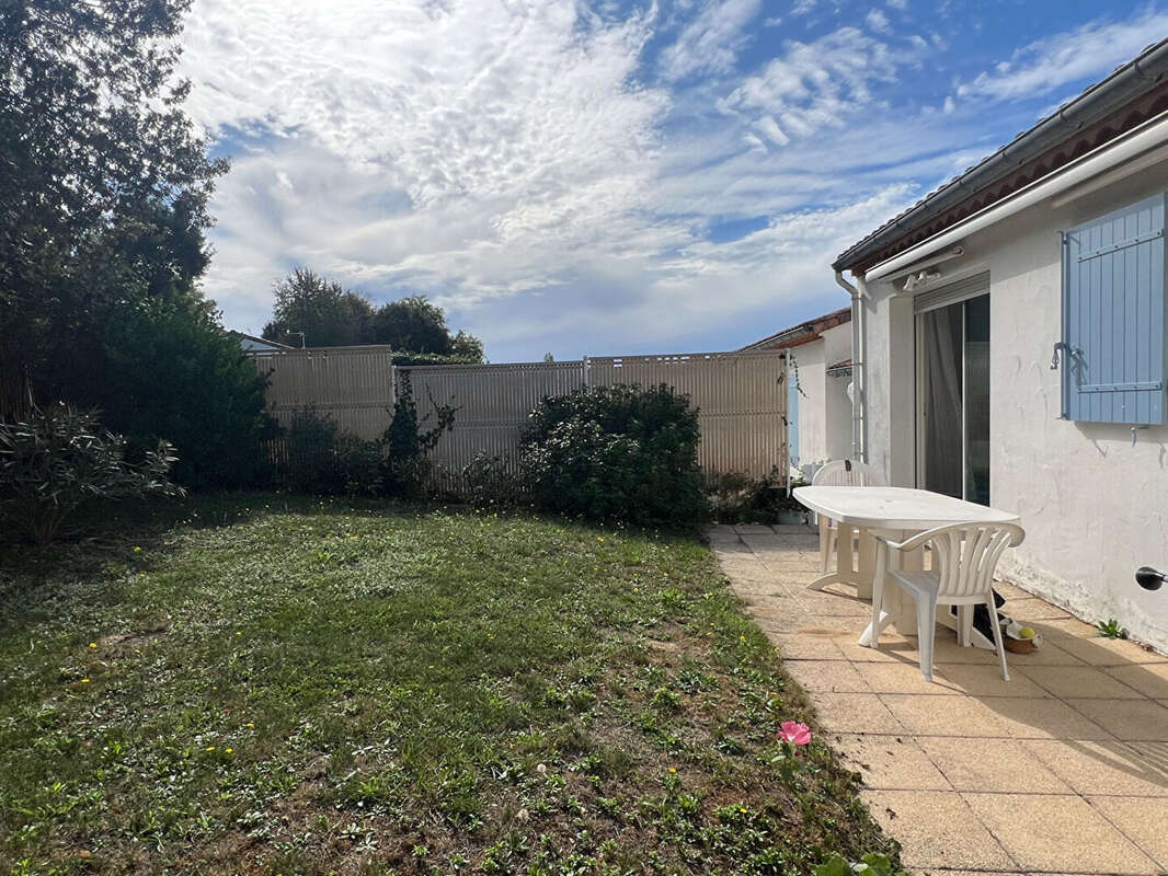 Maison à VAUX-SUR-MER