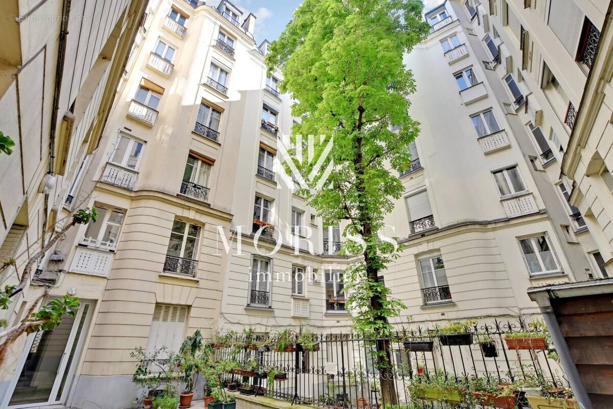 Appartement à PARIS-18E