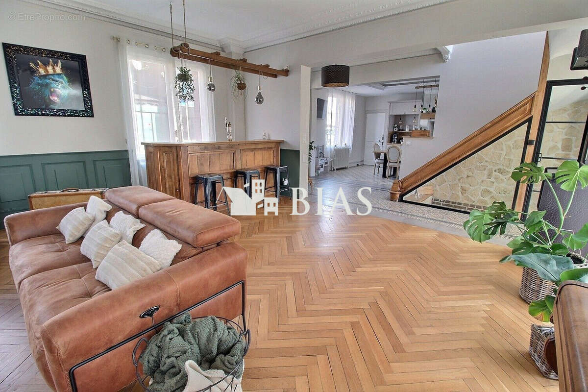 Maison à FORGES-LES-EAUX