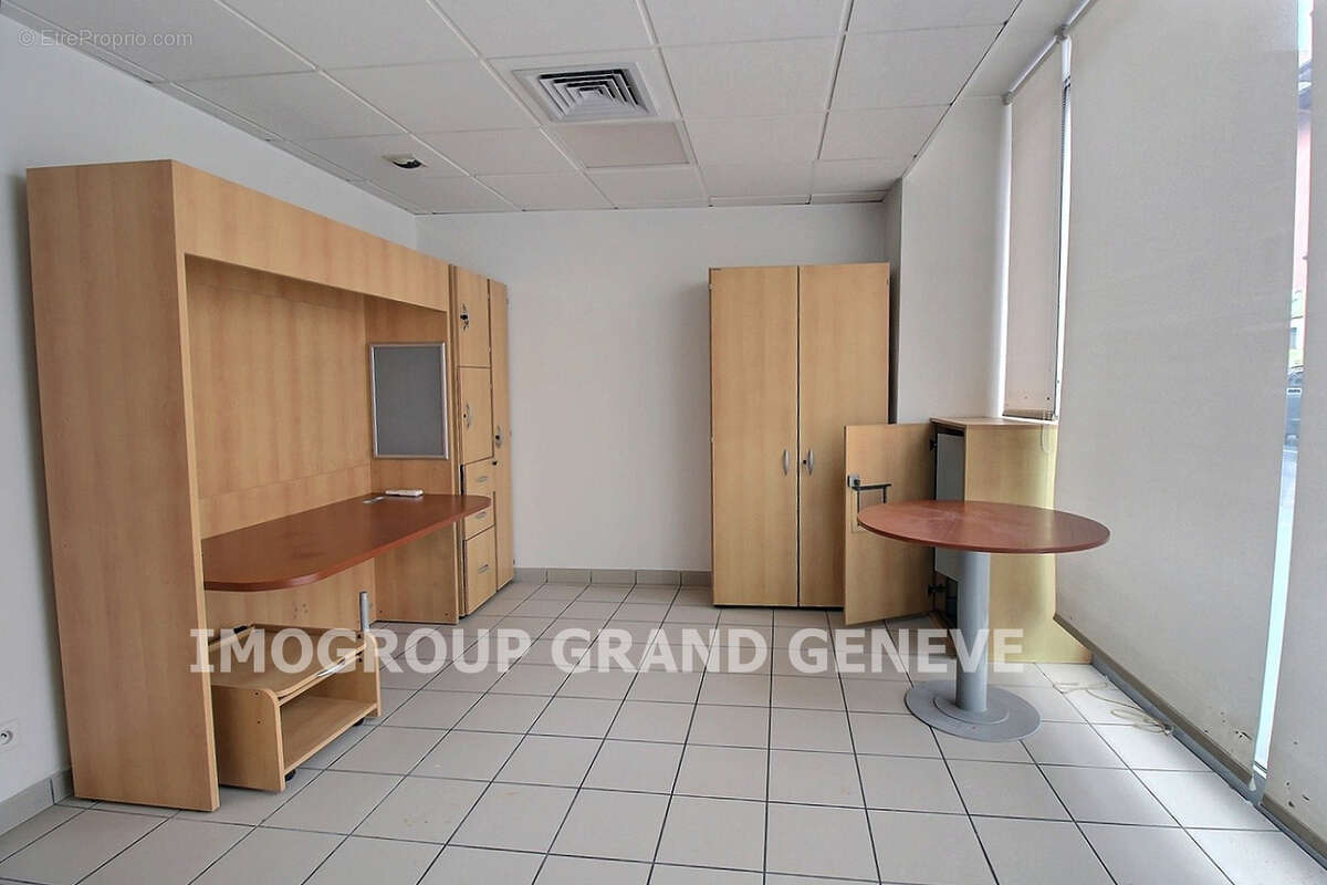 Commerce à BONNEVILLE