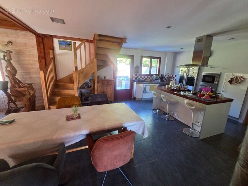 Maison à DURFORT-ET-SAINT-MARTIN-DE-SOSSENAC