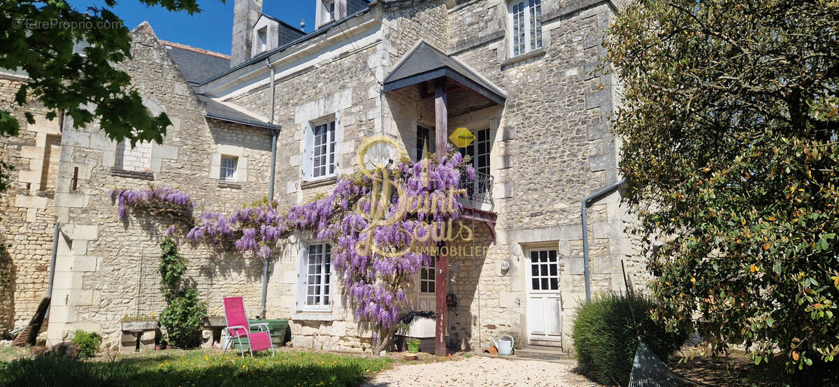 Maison à CHINON