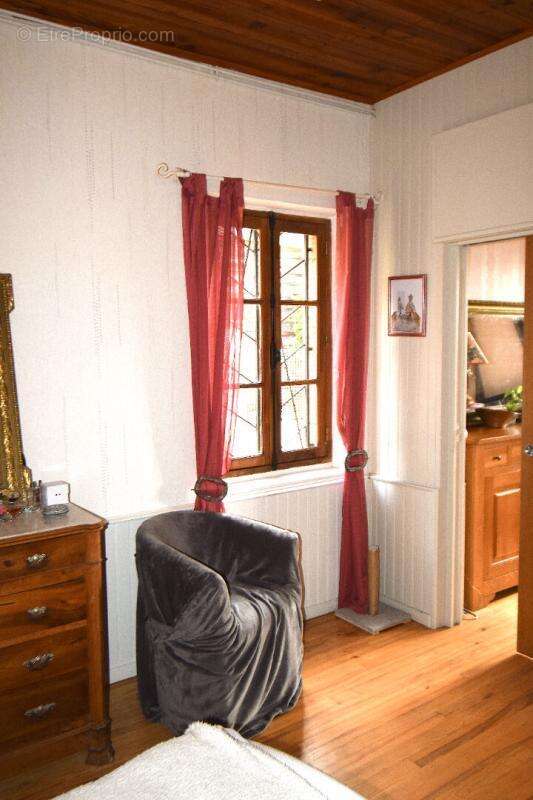 82130, Montastruc, Montauban Nord, Maison plain pied, 160 m², 6 pièces, 3/4 chambres sur 1,5 hA de terrain - photo 14