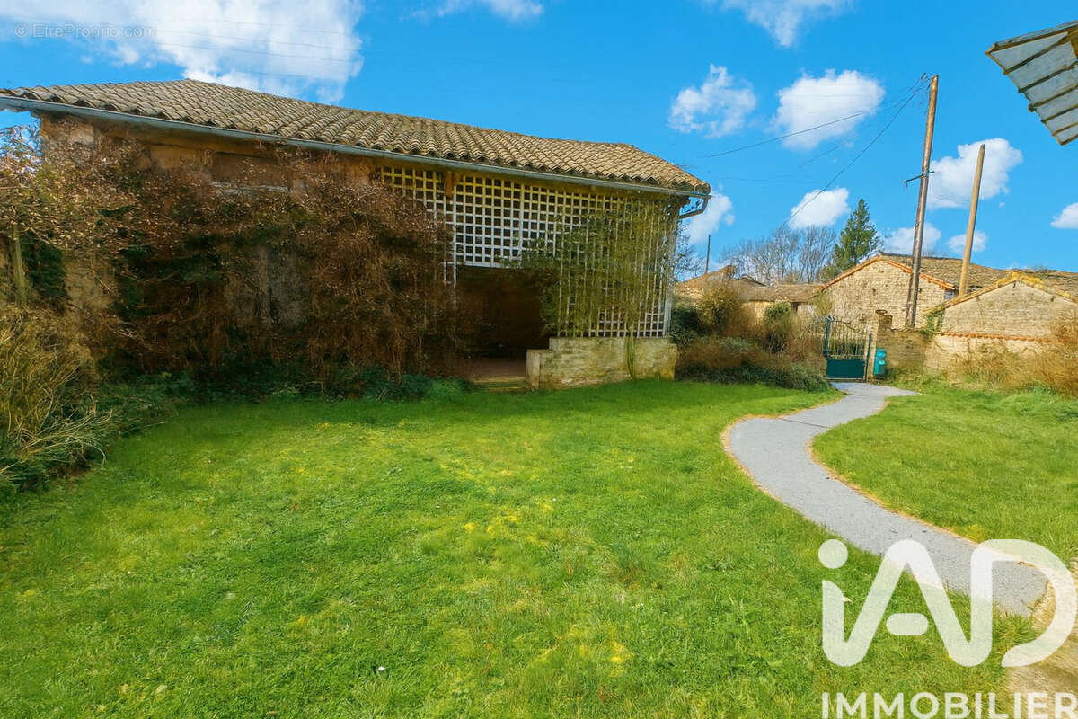 Photo 8 - Maison à VILLEFAGNAN