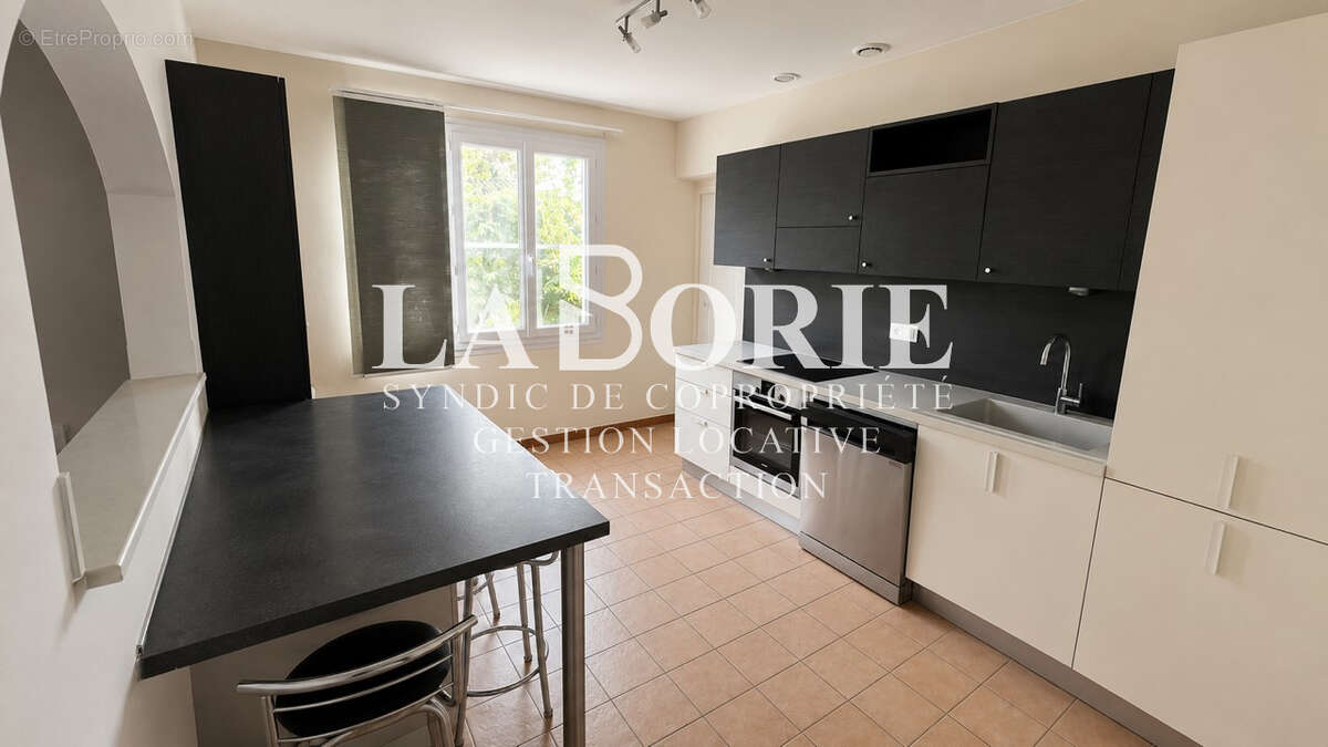 À Vedène, maison T4 plain-pied de 108 m - photo 6
