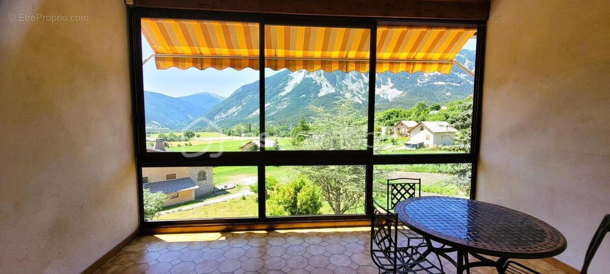 Appartement à THORAME-HAUTE