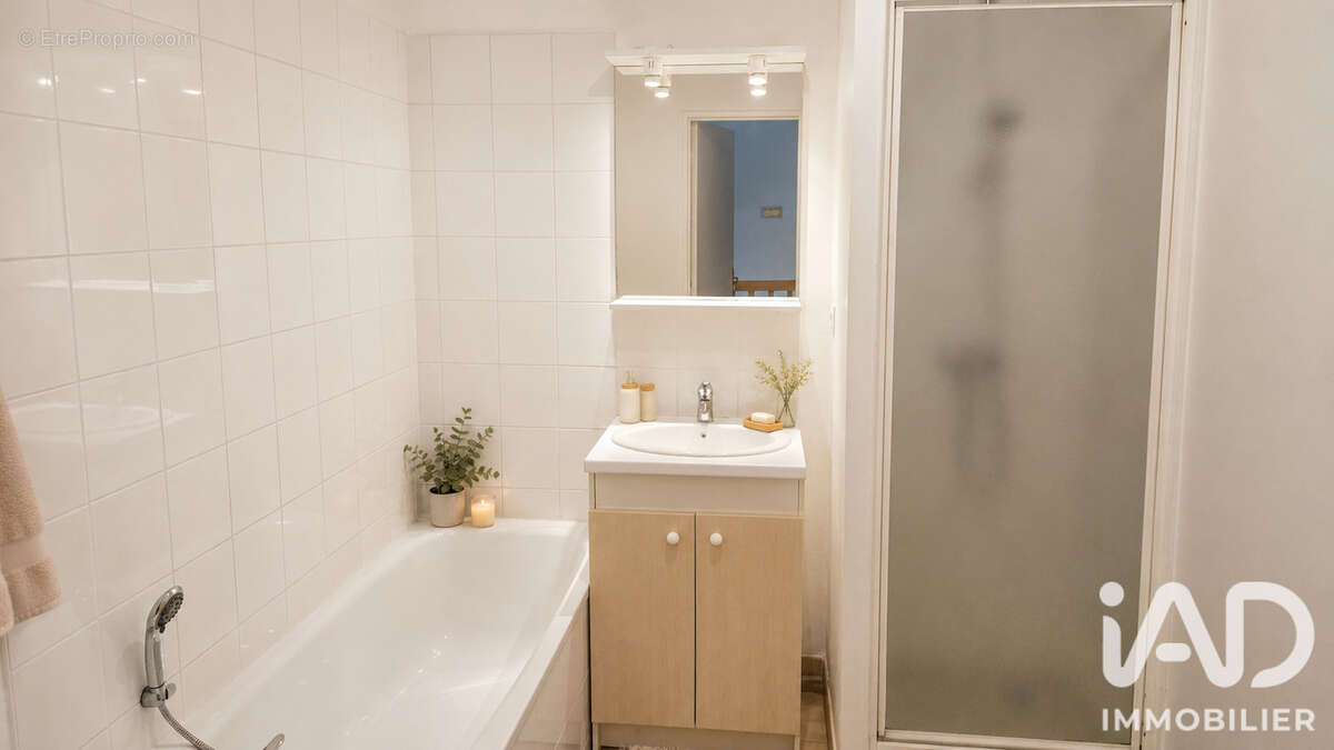 Maison 77 m² à La Chapelle-Bouexic  - photo 8
