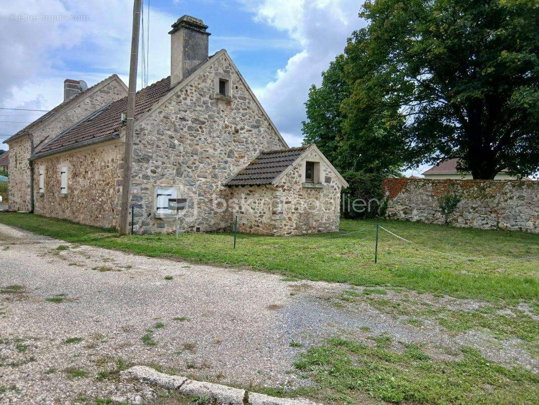 Longère 110m2 - coup de cœur assuré à Bonnesvalyn - photo 14