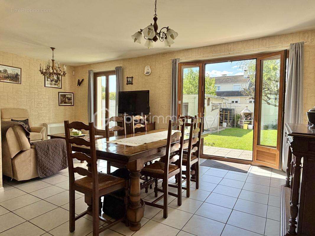 Maison à VILLEBLEVIN