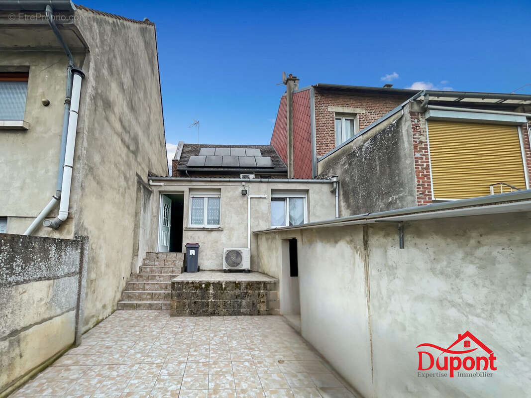 Maison à SAINT-QUENTIN