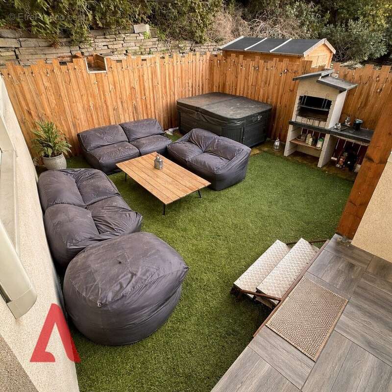 Appartement à SAINT-THIBERY