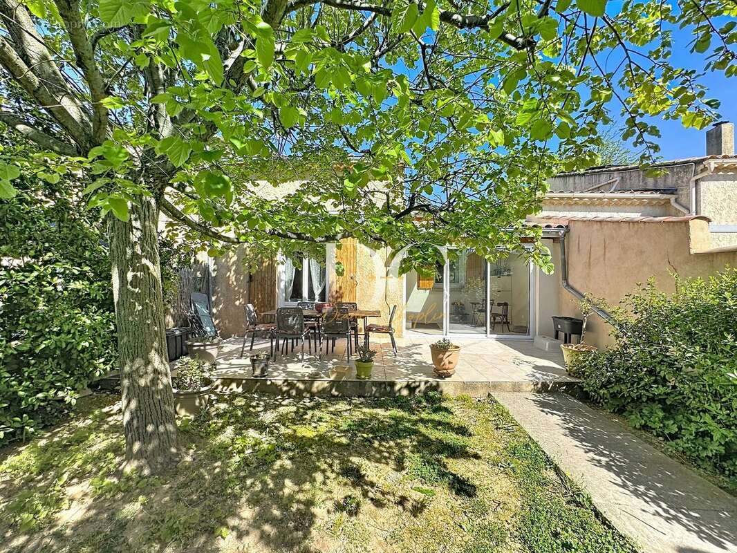 Maison à LES ANGLES