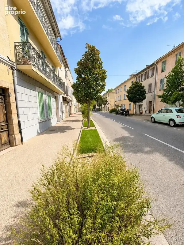 Commerce à SOLLIES-PONT