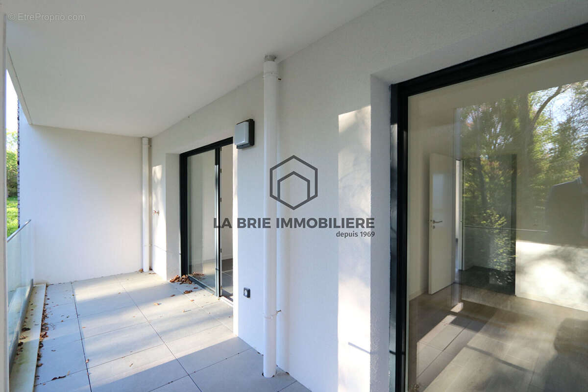 Appartement à RUBELLES