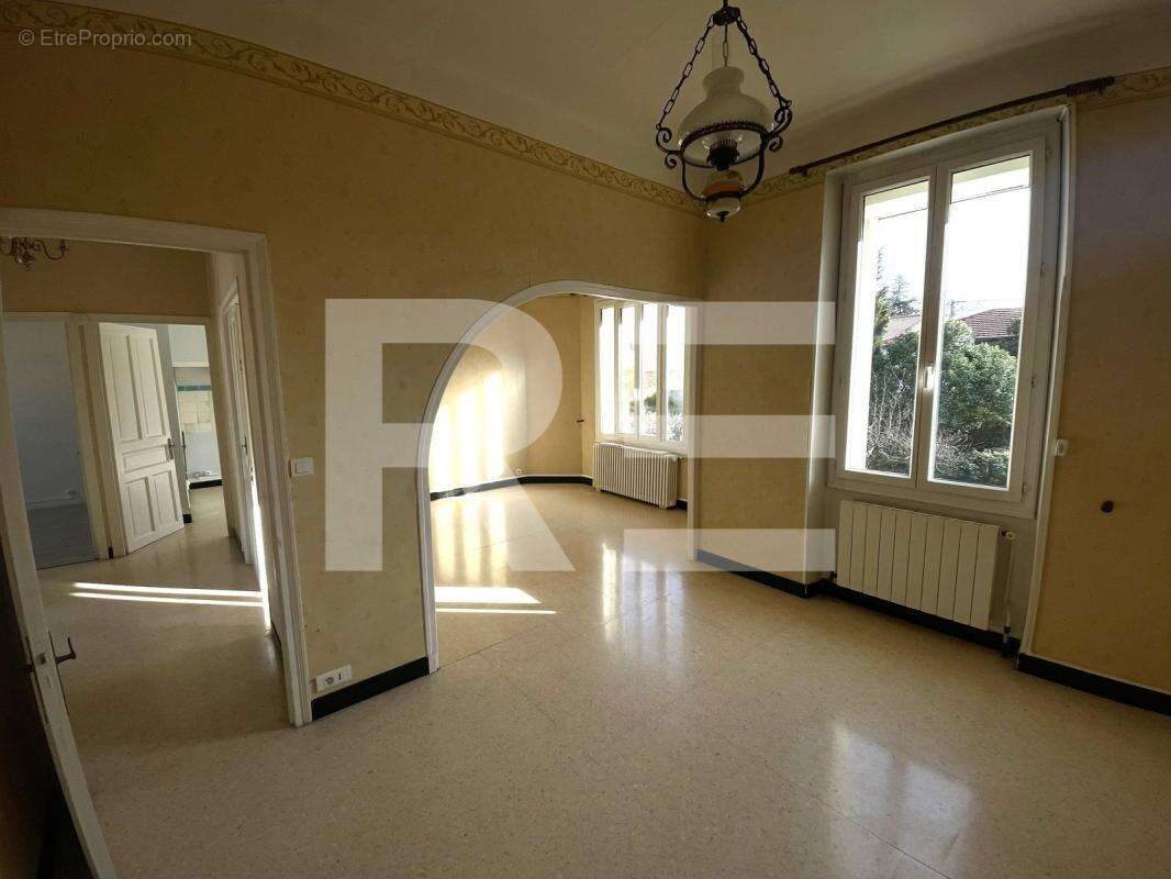 Maison des annees 40 avec jardin - photo 2