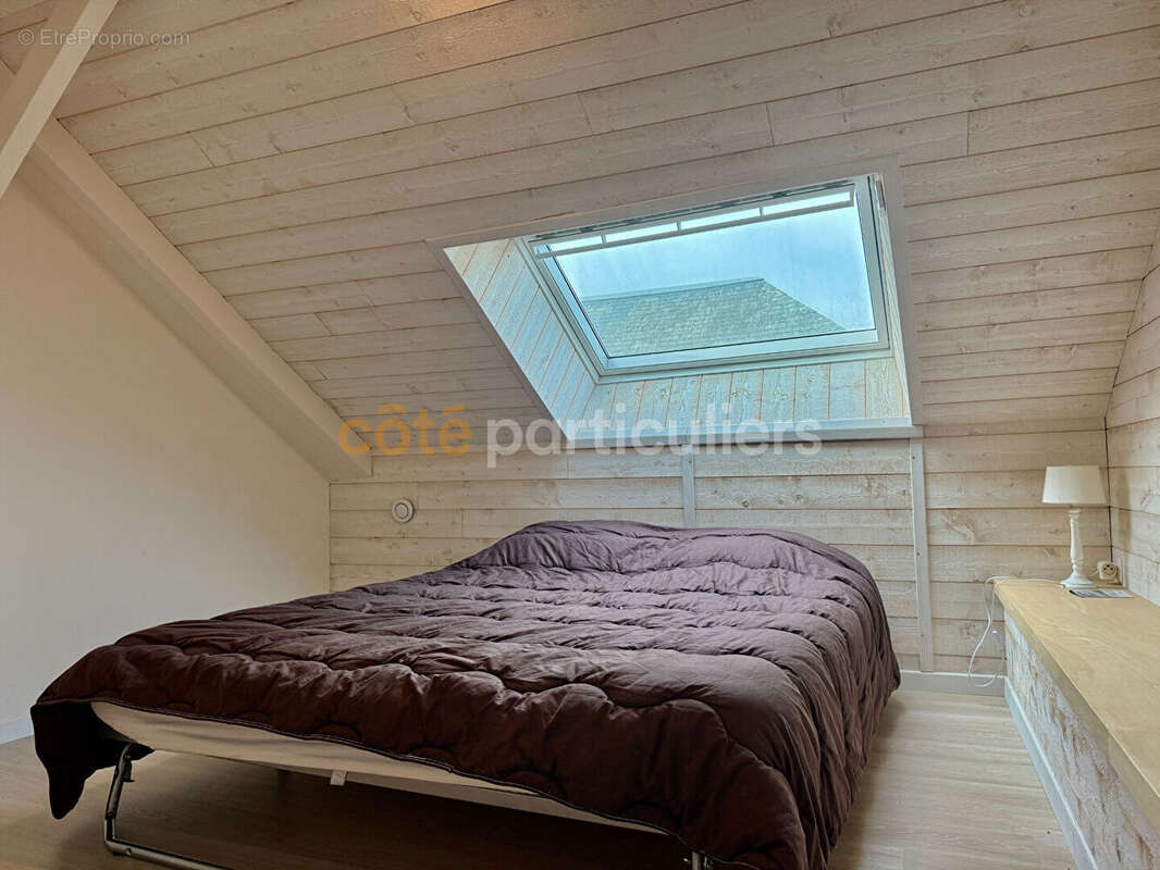 Maison à SAINT-GEORGES-DE-LIVOYE