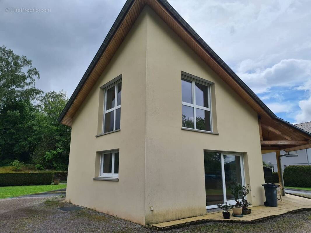 Maison à LE THILLOT