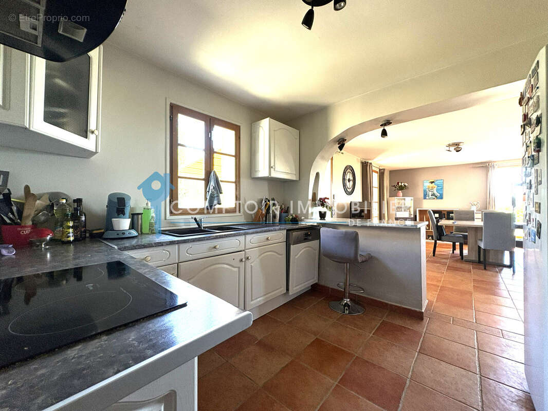 DEPT-30-A VENDRE-POUZILHAC Ensemble immobilier de 550m2 avec superficie habitable actuelle de 170m2 évolutive - photo 8