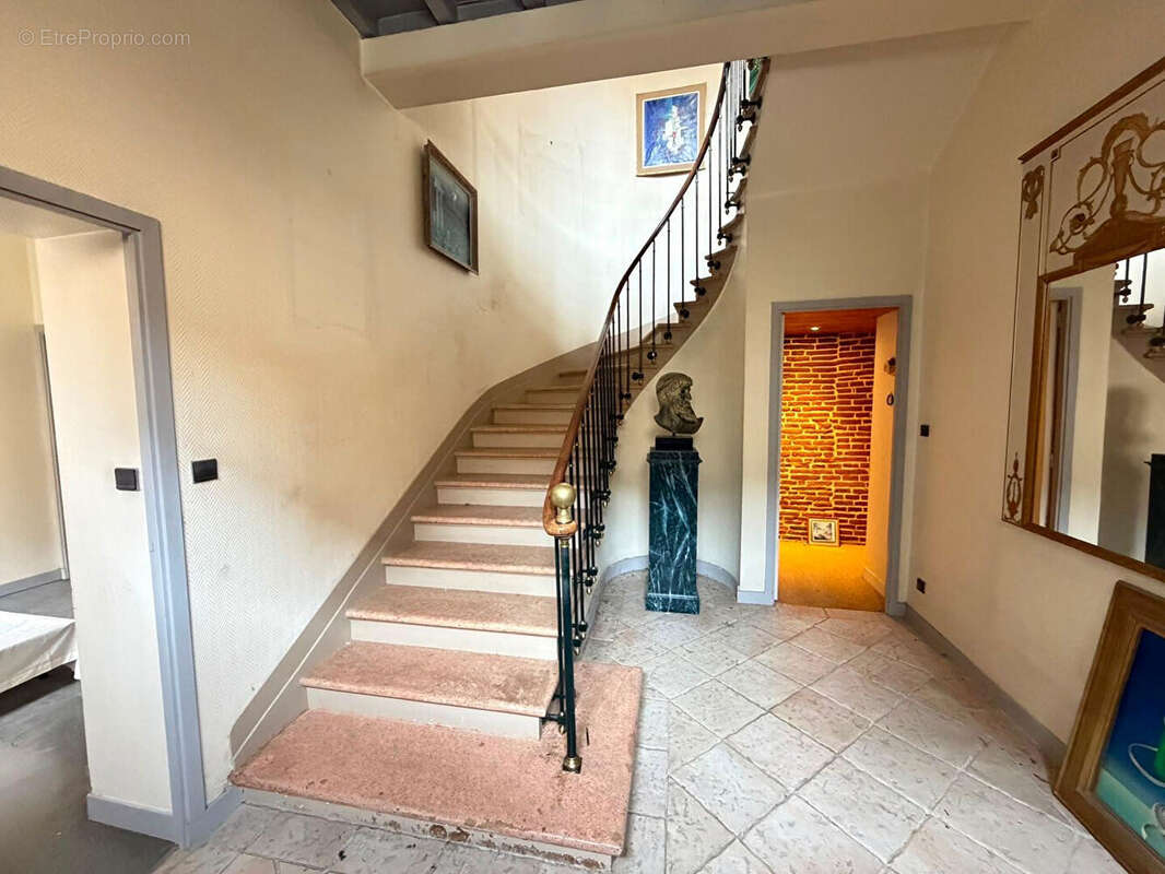 Maison bourgeoise de caractère  - quartier saint-etienne - photo 3