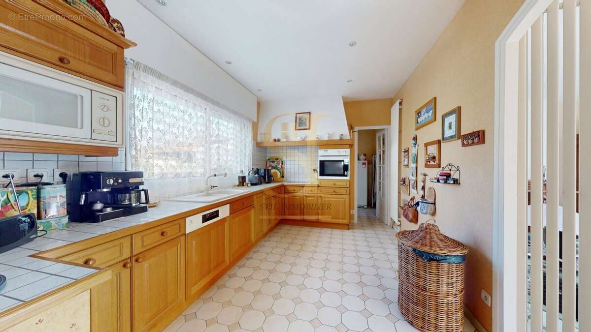 Maison à SOISY-SUR-SEINE