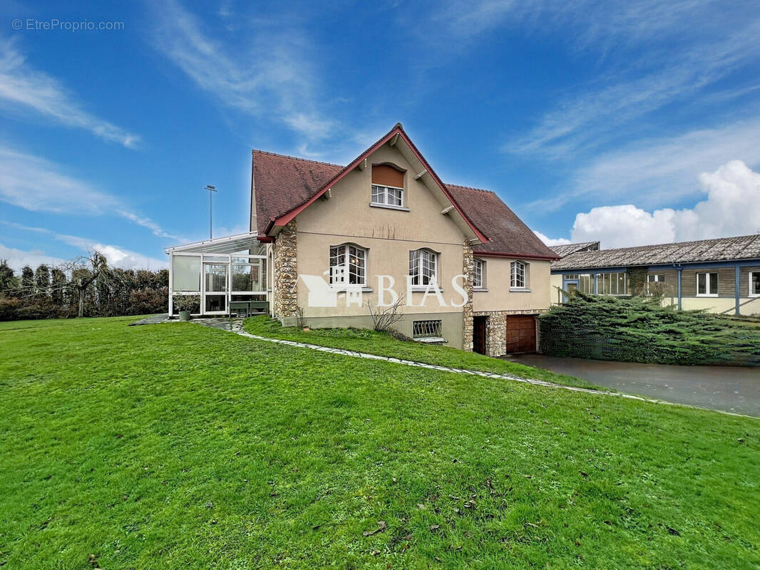 Maison à BERNAY