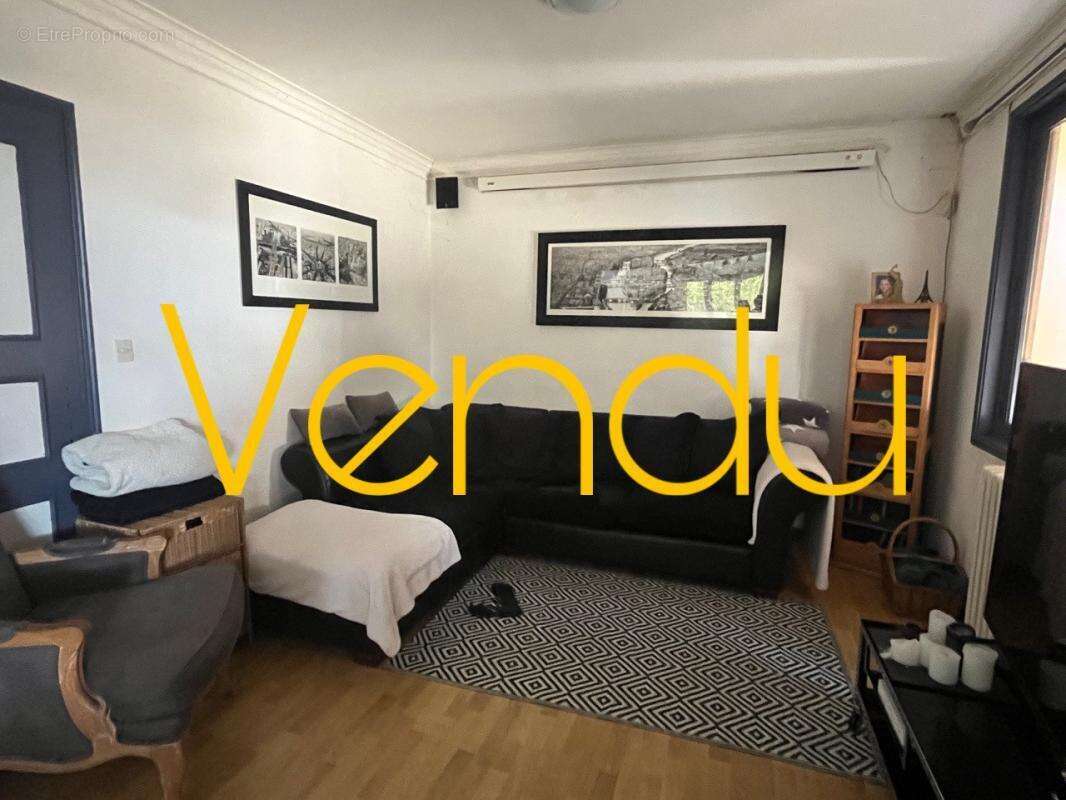 Maison à L&#039;HONOR-DE-COS