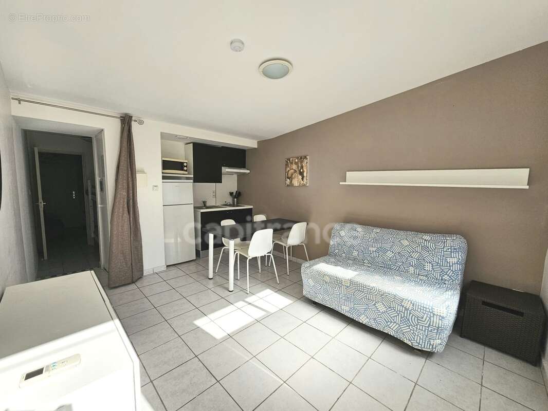 A vendre maison de vacances traversante de 31m2, dans une résidence en bord de mer avec piscines, activités et restaurant à Cast - photo 5
