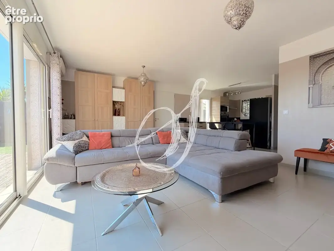 Villa moderne de type 4, trois chambres avec jardin & garage sur Cournonterral - photo 3