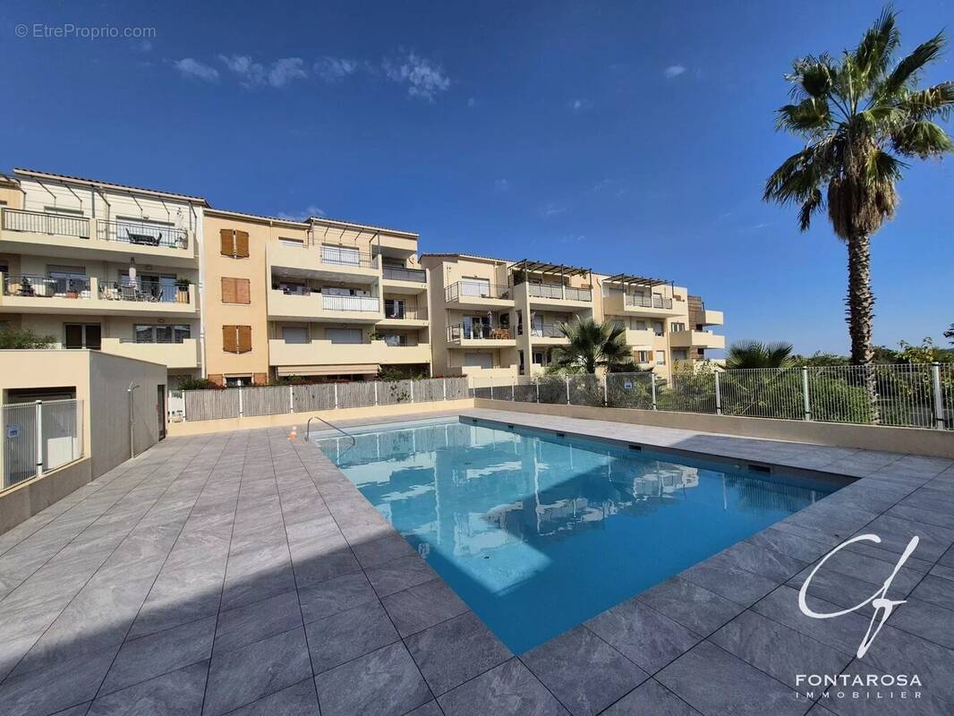 Appartement à LE MUY