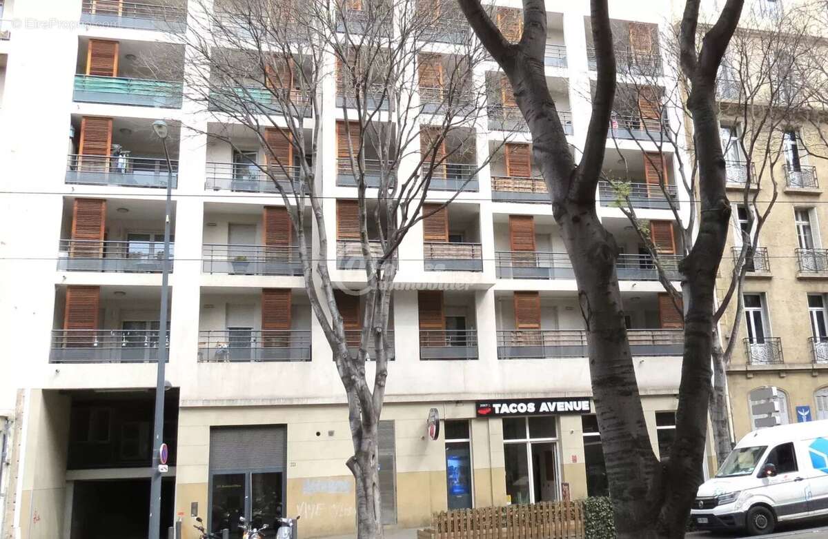 Appartement à MARSEILLE-5E