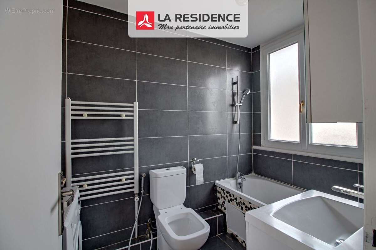 Appartement à LES MUREAUX