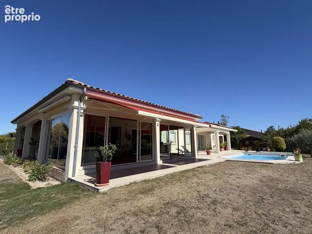 FACADE VERANDA