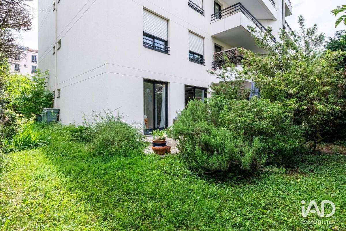 Photo 9 - Appartement à MONTROUGE
