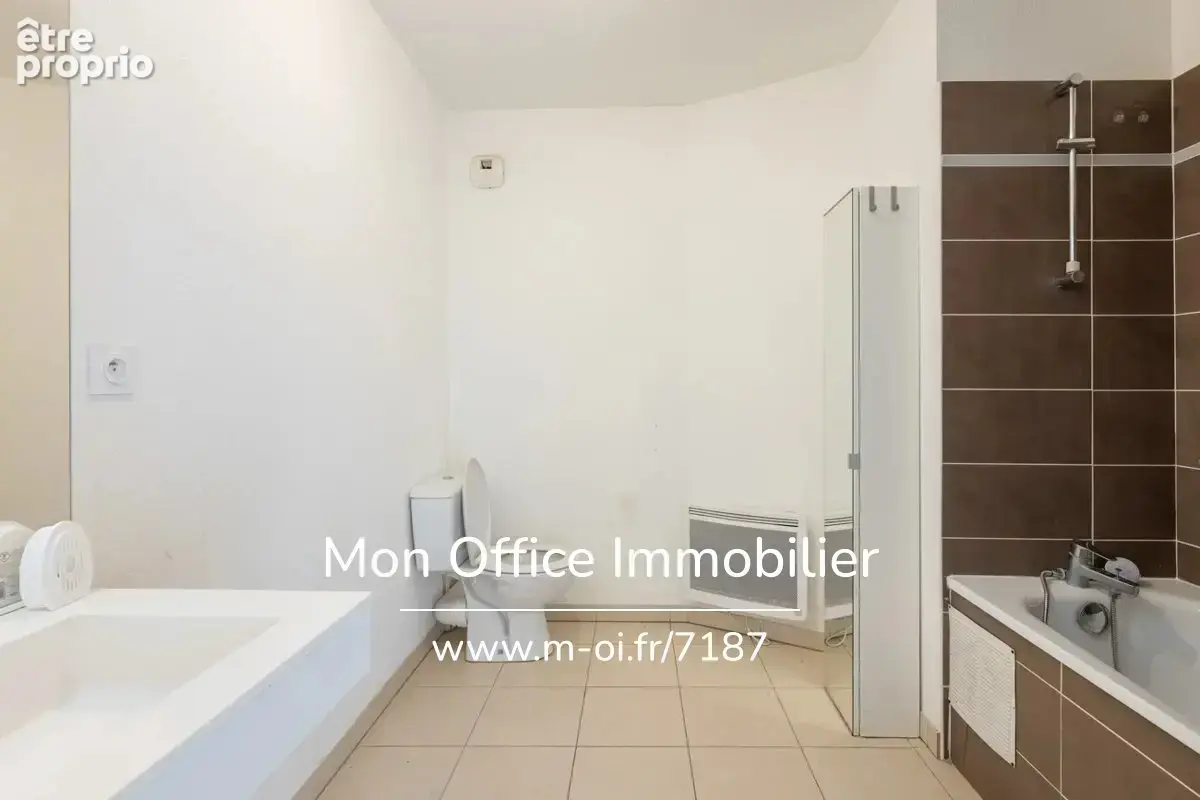 Référence : 7187-RVF - EXCLUSIVITE - Appartement T3 - Terrasse et Parking - photo 8
