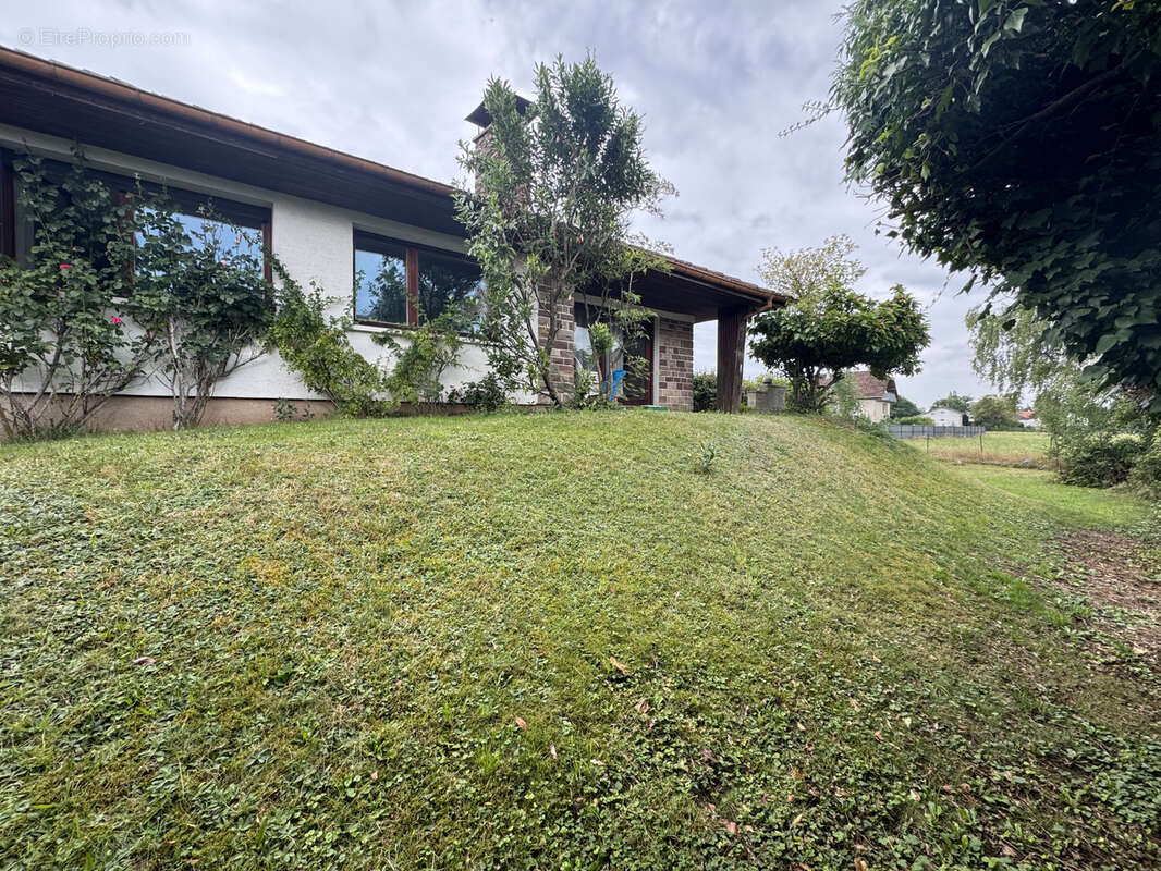 Maison à SERMAMAGNY