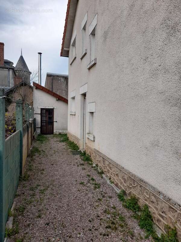 Maison à CORBIGNY