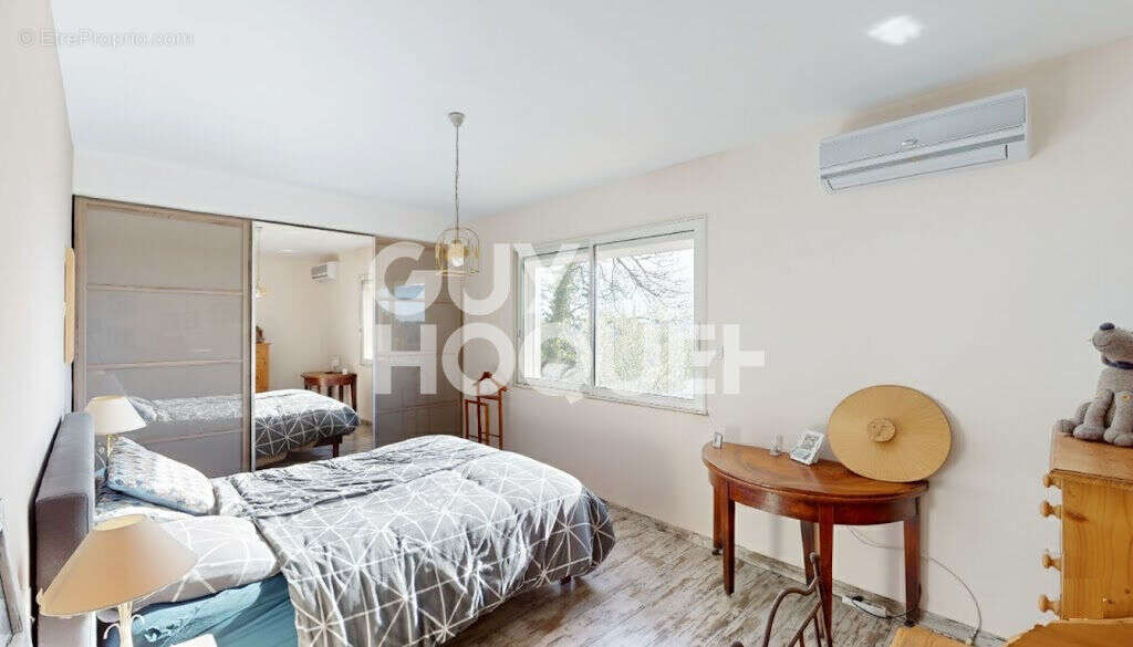 Maison à LES ANGLES