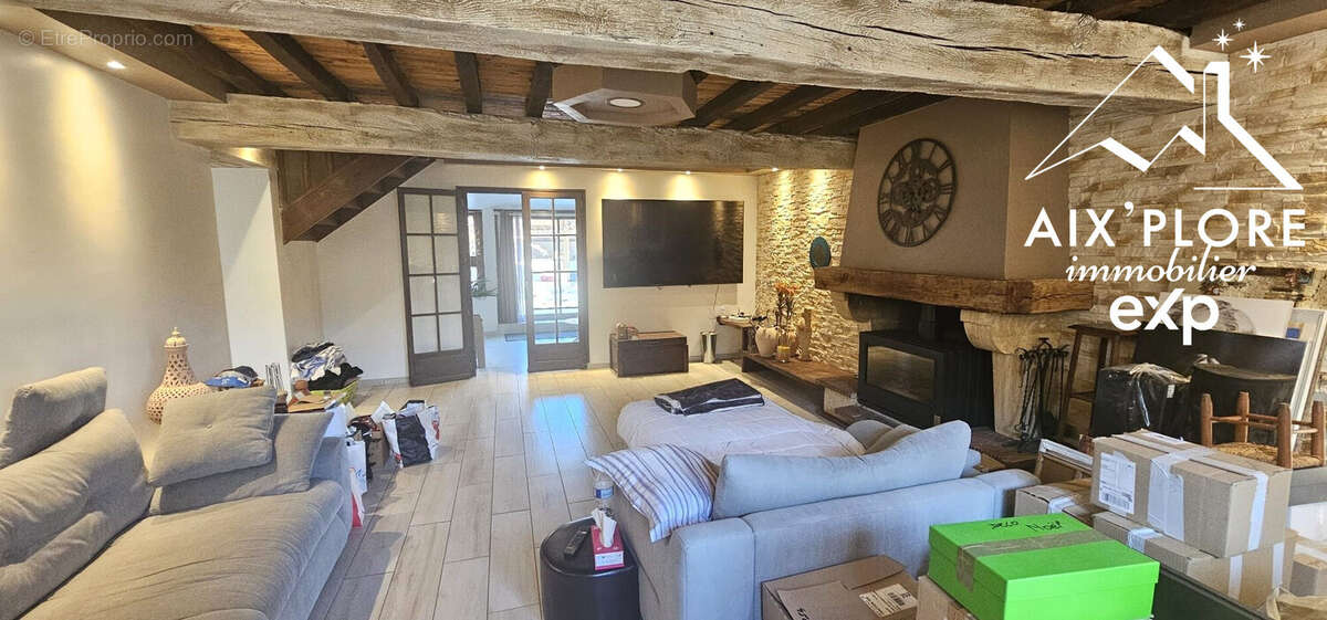 Maison à ATTIGNAT