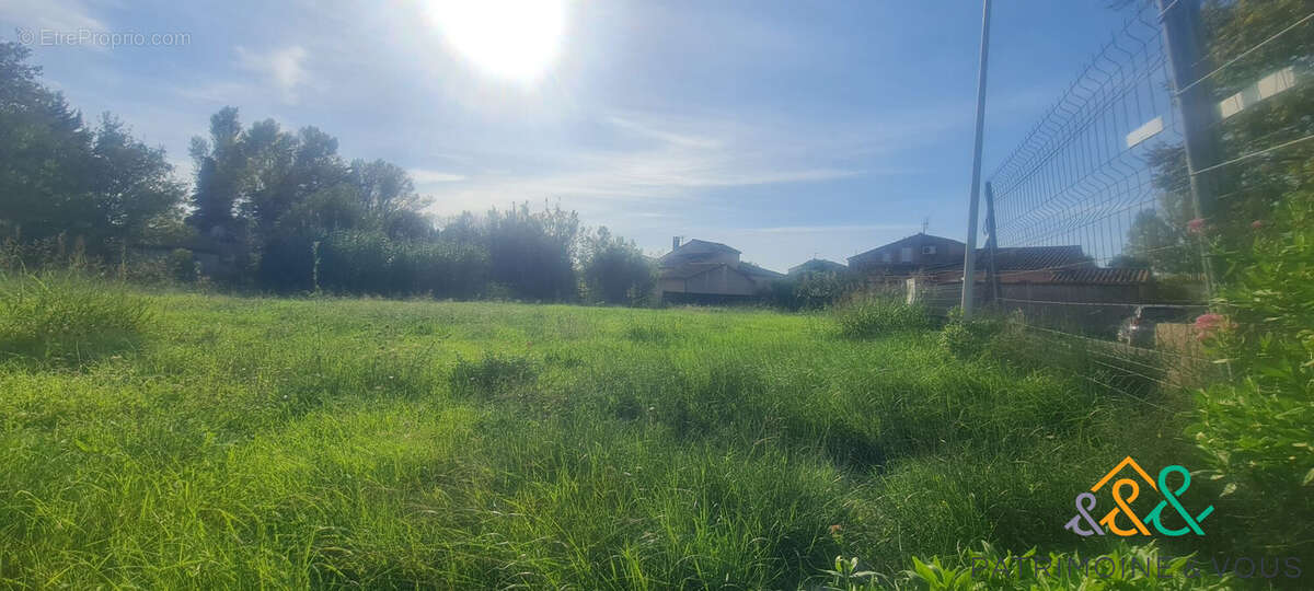 Terrain à BEAUCAIRE