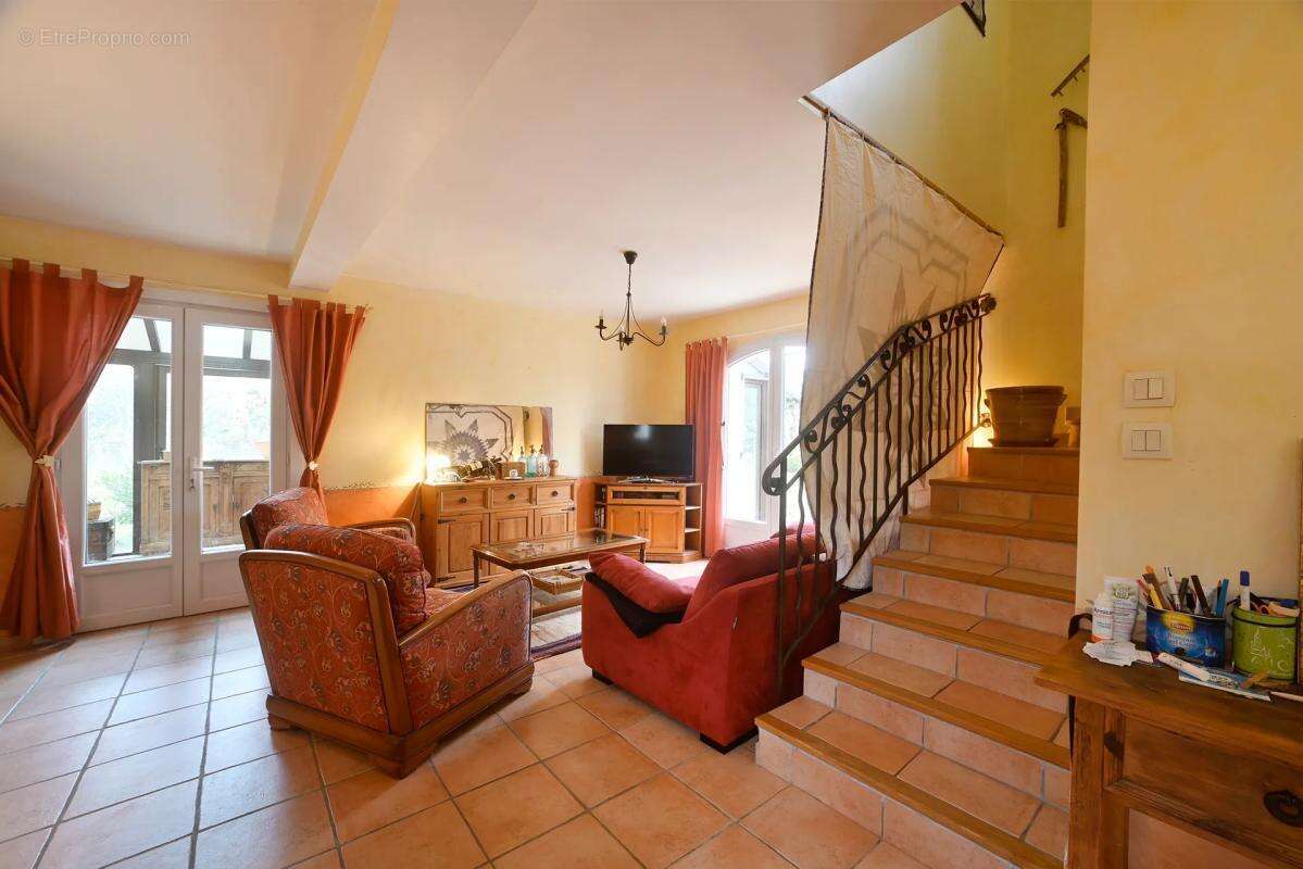 Maison à SAINT-PAUL-TROIS-CHATEAUX