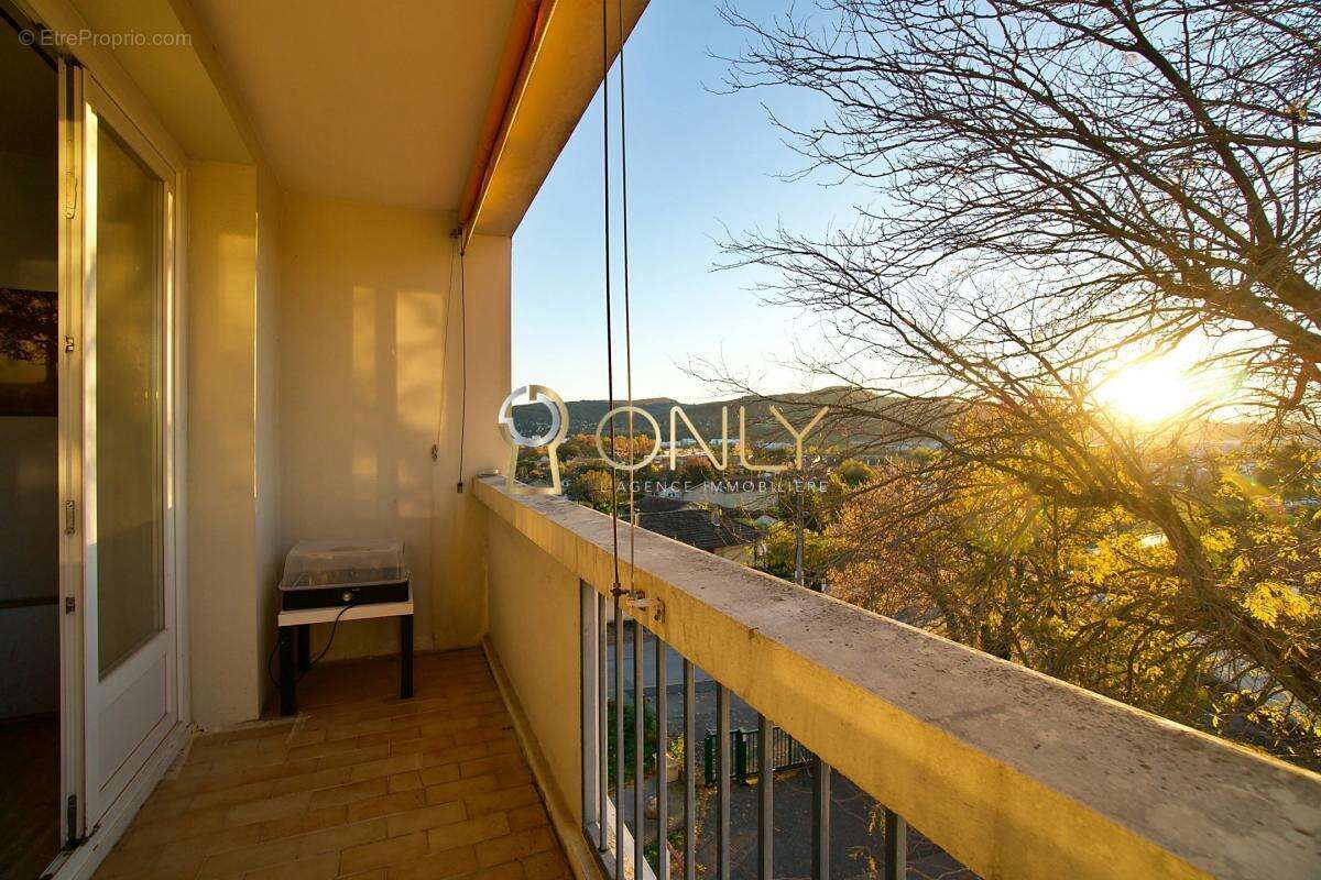 Appartement à GENAY